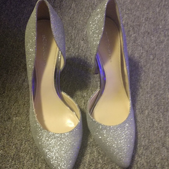 Pumps - Picture 2 of 2